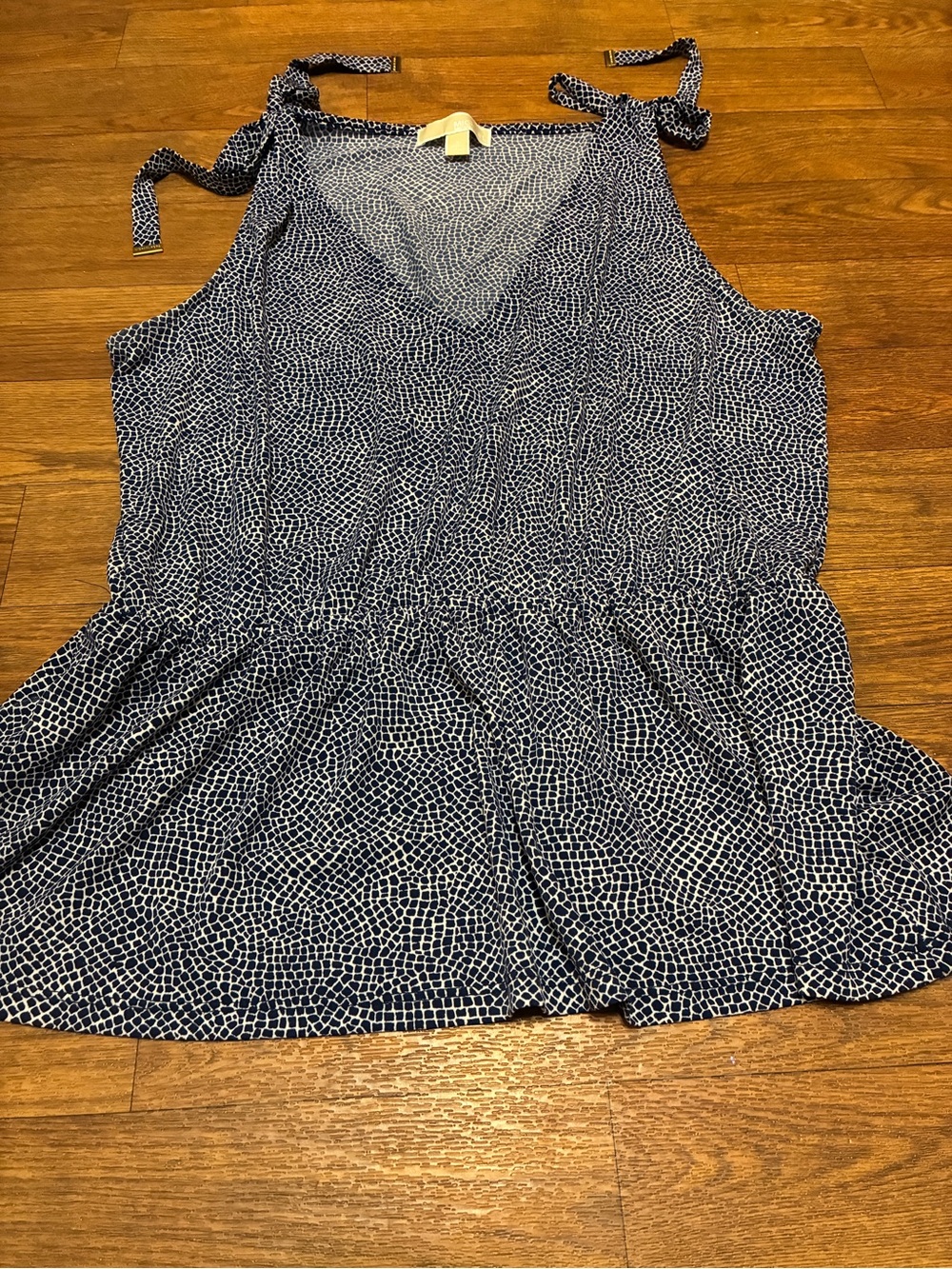 Michael Kors Women’s Navy and White Printed Tie-Shoulder Blouse Size Large